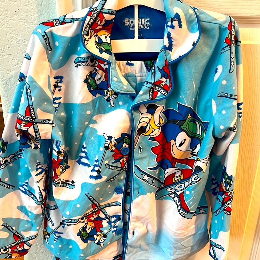 Sonic The Hedgehog 2 piece Pajama Set New with Tags